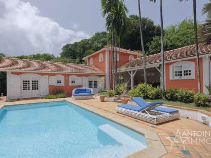 LE FRANCOIS  CAP EST  - VILLA D'EXCEPTION – BUNGALOW  INDEPENDANT  - 900 000 €